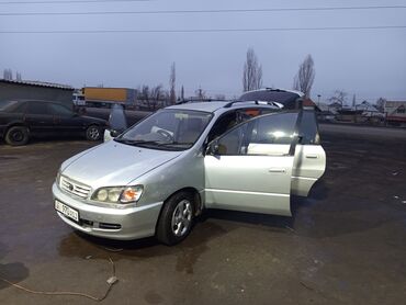 Toyota: Toyota Ipsum: 1996 г., 2 л, Автомат, Бензин, Минивэн