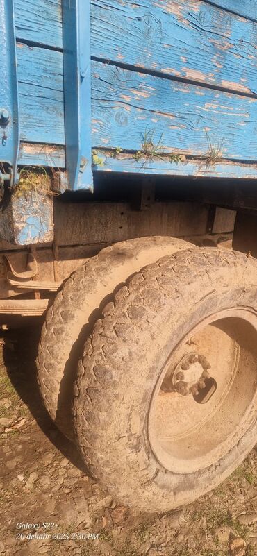 QAZ: QAZ : 4.2 l | 1983 il 290000 km Krossover — 5