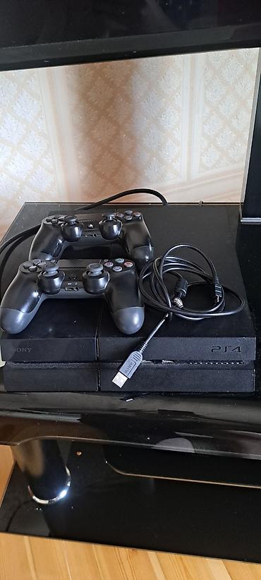 ps4 usb kabel original: Sony PlayStation 4 (PS4) oyun konsolu komplekti Komplekt: - PS4 — 3