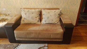 emsan qazan desti: Mini divan. Madeyra firmasıdır. Açılır.bazalıdı.2ədəddir.əla