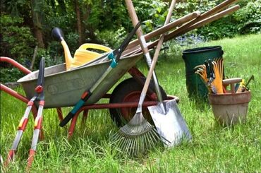 чистка огорода: Уборка, покос травы, Копка земли уборка листьев, уборка сухой травы