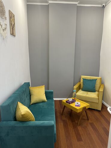 Digər kommersiya daşınmaz əmlakı: 1saatlıq otaq 10 azn. Günlük 40 azn. Aylıq 350 azn Psixoloqlar üçün — 7