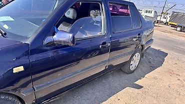 vento капот: Volkswagen Vento: 1996 г., Седан — 1