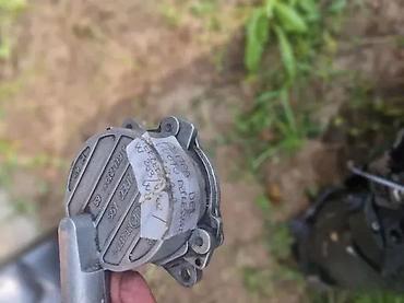 pedale: VAKUM PUMPA MERCEDES W202 W203 | Vakum pumpa mercedes w202 w203 — 1