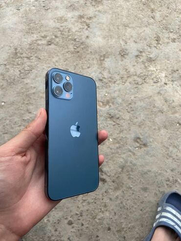 камера для ноутбука: IPhone 12 Pro, Б/у, 128 ГБ, Blue Titanium, Зарядное устройство, Защитное стекло, Чехол, 77 %