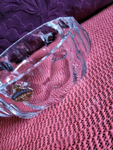 Stare vaze i dekor: Cinija nova pun kristal,led kristal Nachtmann Nemacka 70te. Nehtman — 2