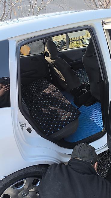 Honda: Honda Fit: 2004 г., 1.3 л, Вариатор, Бензин — 16