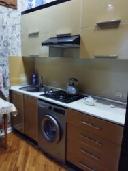 şimşek su çəni: Başlıq: Mətbəxt mebeli Eni 185 yuxardan 240 sm Təsvir: Xuxna mebili