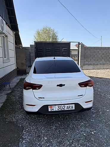 Chevrolet: Chevrolet Onix: 2020 г., 0.1 л, Автомат, Бензин, Седан — 2