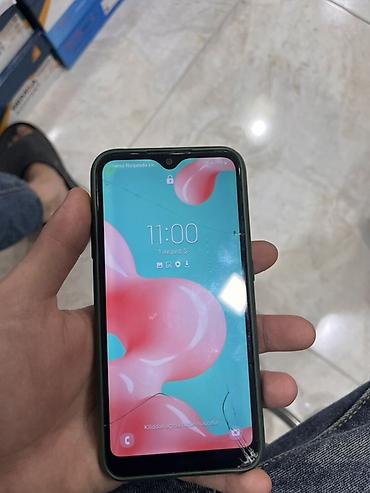 nokia 3310 satilir: Samsung Galaxy A01 Core, rəng - Yaşıl, Qırıq — 1