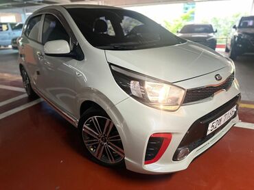 Kia: Продаю кия морнигнг год 2017 года объем двигателя 1 куб свеже