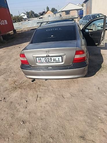 Opel: Opel Vectra: 2000 г., 0.8 л, Механика, Бензин, Седан — 2