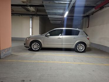 последующий выкуп авто бишкеке: Opel Astra: 1.4 l | 2005 il 3799 km Hetçbek
