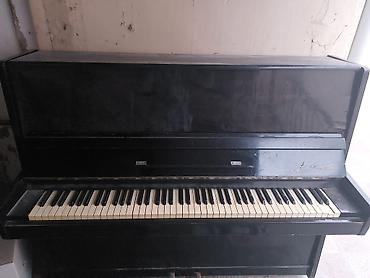 piano şekilleri: Upright pianino – “Красный Октябрь” (Krasniy Oktyabr) model — 1
