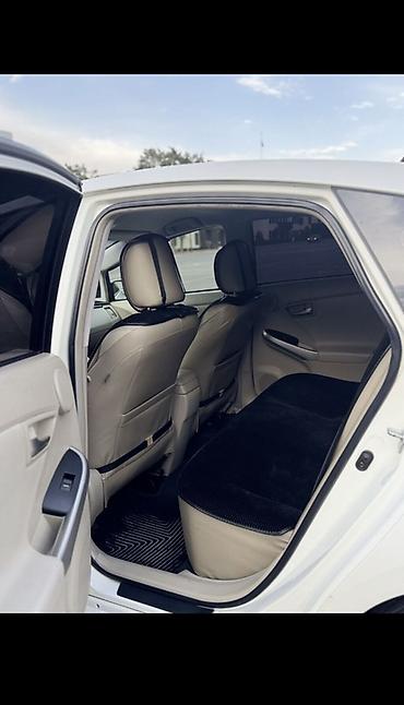 Toyota: Toyota Prius: 2014 г., Вариатор, Гибрид, Хэтчбэк at lalafo.kg — 11 Toyota: Toyota Prius: 2014 г., Вариатор, Гибрид, Хэтчбэк — 11