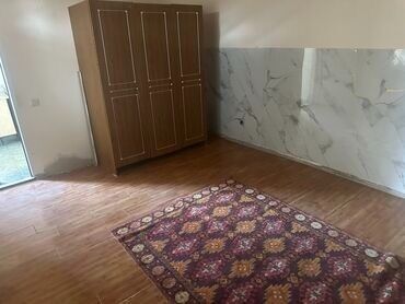 сдаю дом район арча бешик: 45 м², 1 комната, Подвал, погреб, Забор, огорожен