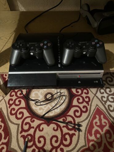 плейстейшн 4: PlayStation3 продаю в хорошем состоянии +30 игры не шумит 1000 гб