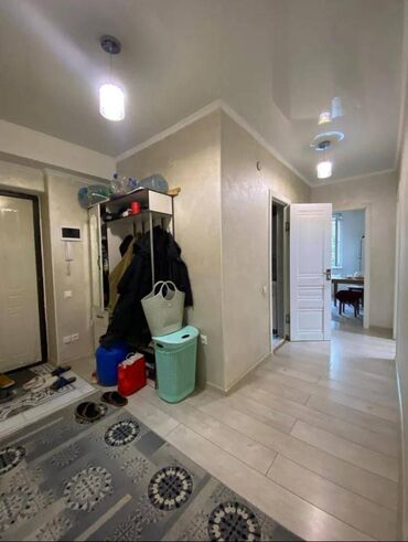 срочно продам квартиру в баку: 2 комнаты, 56 м², Индивидуалка, 2 этаж, Косметический ремонт