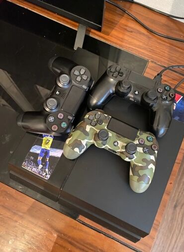 oculus plus qiyməti bakida: Salam ps4 fatt.80+oyun var ve plusda.ve 10oyun yazilib hamsi