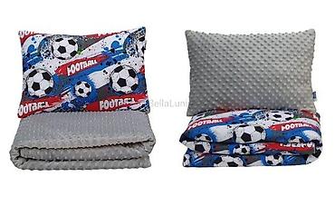 navlake za jastuke: Dvostrani Jorgan i Jastuk 140x80 cm – Football motiv Opis: - Dvodelni — 1