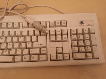 Tastature: Stara,retro tastatura sa din konektorom — 6