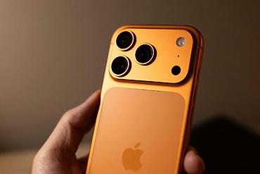apple watch series 1: IPhone 17 pro 256 гб, АКБ 100% пользовалась девушка покупали 2-3 — 1