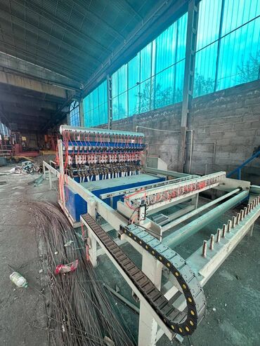 аппарат для стяжки пола: Продается станок для сварки сетки. Полуавтоматический. Пневматический