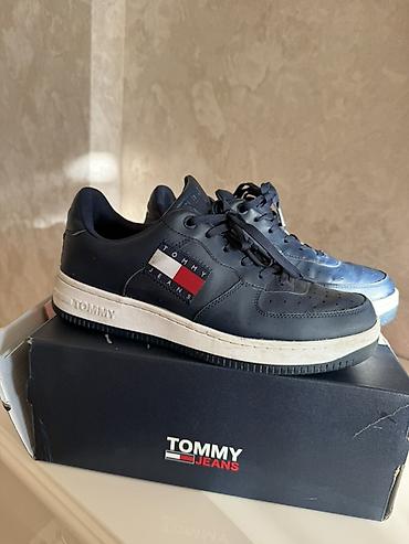 hilfiger: Tommy Jeans kişi idman ayaqqabısı - Model: Tommy Jeans Leather Runner — 2