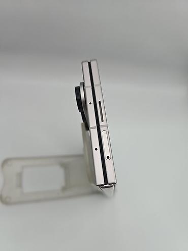 oculus queet: Samsung Galaxy Z Fold 7, Б/у, 256 ГБ, цвет - Красный, В рассрочку, 2 SIM — 5
