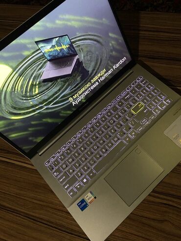 Ноутбуки: Ноутбук, Asus, 8 ГБ ОЗУ, Intel Core i5, Б/у, Для несложных задач, память SSD