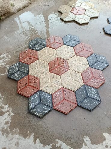 Ağlay: Aglay Fasad Daşlari Tamet Balyans Tumba Şar Vs Daşlarin Satişi — 24