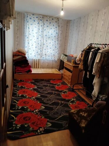 сдаю комнату на длительный срок: 13 кв. м, Эмереги менен