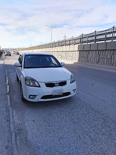 masin satis sayti: Kia Rio: 1.4 l | 2011 il Sedan — 2