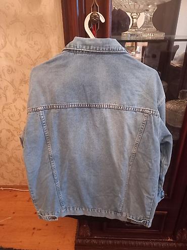 pencek: TƏZƏ cins üst geyimi. 32 manat. L razmer yazılıb. Oversize dir. Xl — 4