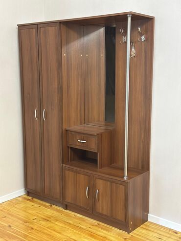 Divanlar: İşlənmiş, Açılan, Düz dolab, Dəhliz dolabı