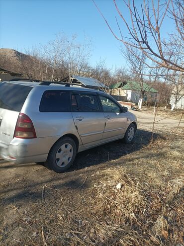 Toyota: Toyota Corolla: 2002 г., 2 л, Дизель, Универсал