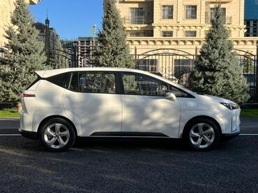 Другой электротранспорт: Электромобиль (кросс‑минивэн) белого цвета. Основные особенности: - — 15