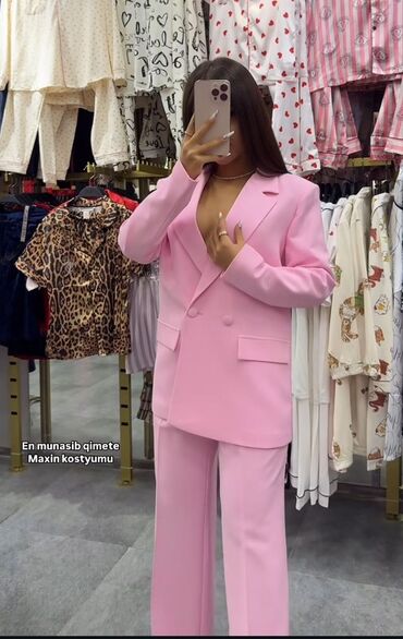 детские велюровые костюмы: Hec geyinlmeyib Xanım kostyumu – açıq çəhrayı rəngdə iki hissəli dəst lalafo.az -da детские велюровые костюмы: Hec geyinlmeyib Xanım kostyumu – açıq çəhrayı rəngdə iki hissəli dəst