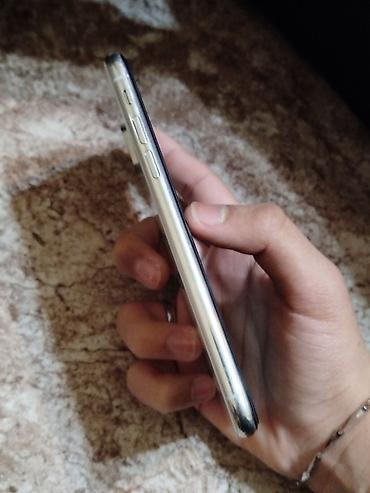 Apple iPhone: IPhone X, 256 GB, Gümüşü — 4