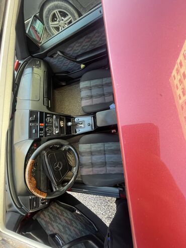 Mercedes-Benz: Mercedes-Benz C-Class: 1995 г., 1.8 л, Автомат, Бензиновая, Седан — 6