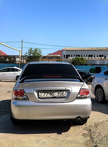 mitsubishi az: Mitsubishi Lancer: 1.6 l | 2006 il 350000 km Sedan — 5
