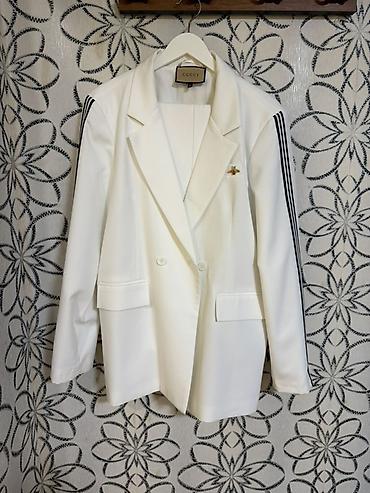 ağ pencek: GUCCI qadın bleizeri – ağ rəngdə, klassik dizayn - Brend: Gucci - — 1