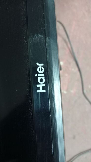 телевизор haier le32b8000t: Продаю телевизор Haier б/у в отличном состоянии с креплением на стену!