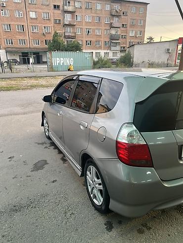 фара хонда фит gd1: Honda Fit: 2004 г., 1.5 л, Автомат, Бензин, Хэтчбэк — 4