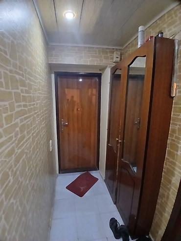suvalanda ev: Hezi Aslanov metrosu yaxinligi Nevrocerahiyeye yaxin 2 otaq bina evi — 9