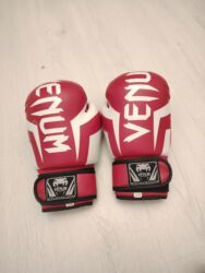 Maskalar, eynəklər: Əlcək satılır. Venum markalidi 1 hefte geyinilib