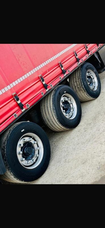 Tırlar: DAF XF çekiçi + tentli yarımqoşqu - Model: DAF XF (yükdaşıma üçün — 4