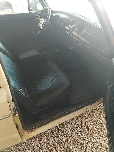 VAZ (LADA): Salam bu maşın satılır maşının il 92 hər sənəti hamısı var maşının — 3