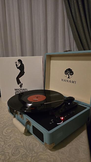 blu ray disk: HANAMI portativ vinil pleyer (çuval tipli, mavi) Xüsusiyyətlər: - — 3