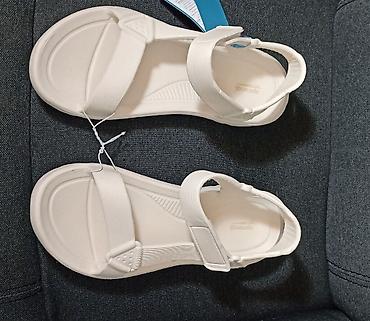 bata usce: Skejt/trek sandale Sprandi – bele, nove,nikad nosene 42. Izlivene od — 4